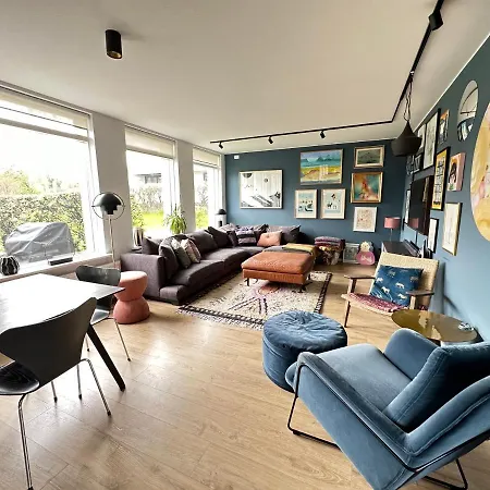 Modern And Stylish House In Heart Of Reykjavík