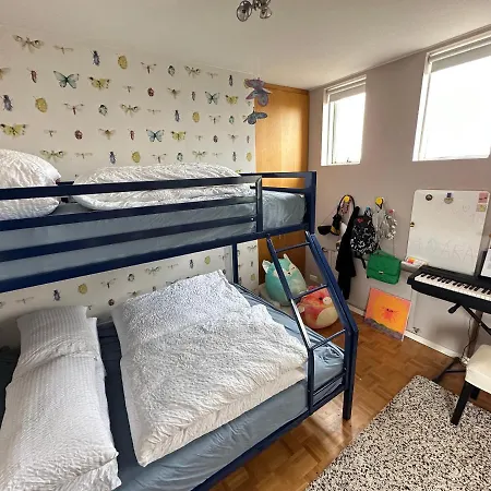 Nyaraló Modern And Stylish House In Heart Of