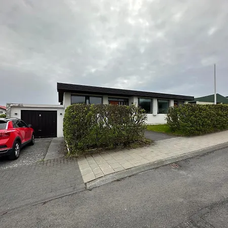 Modern And Stylish House In Heart Of Reykjavík